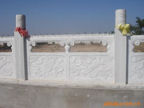 青石石欄桿與假山的詩意對(duì)話——探訪山東恒利石雕廠的獨(dú)特風(fēng)格